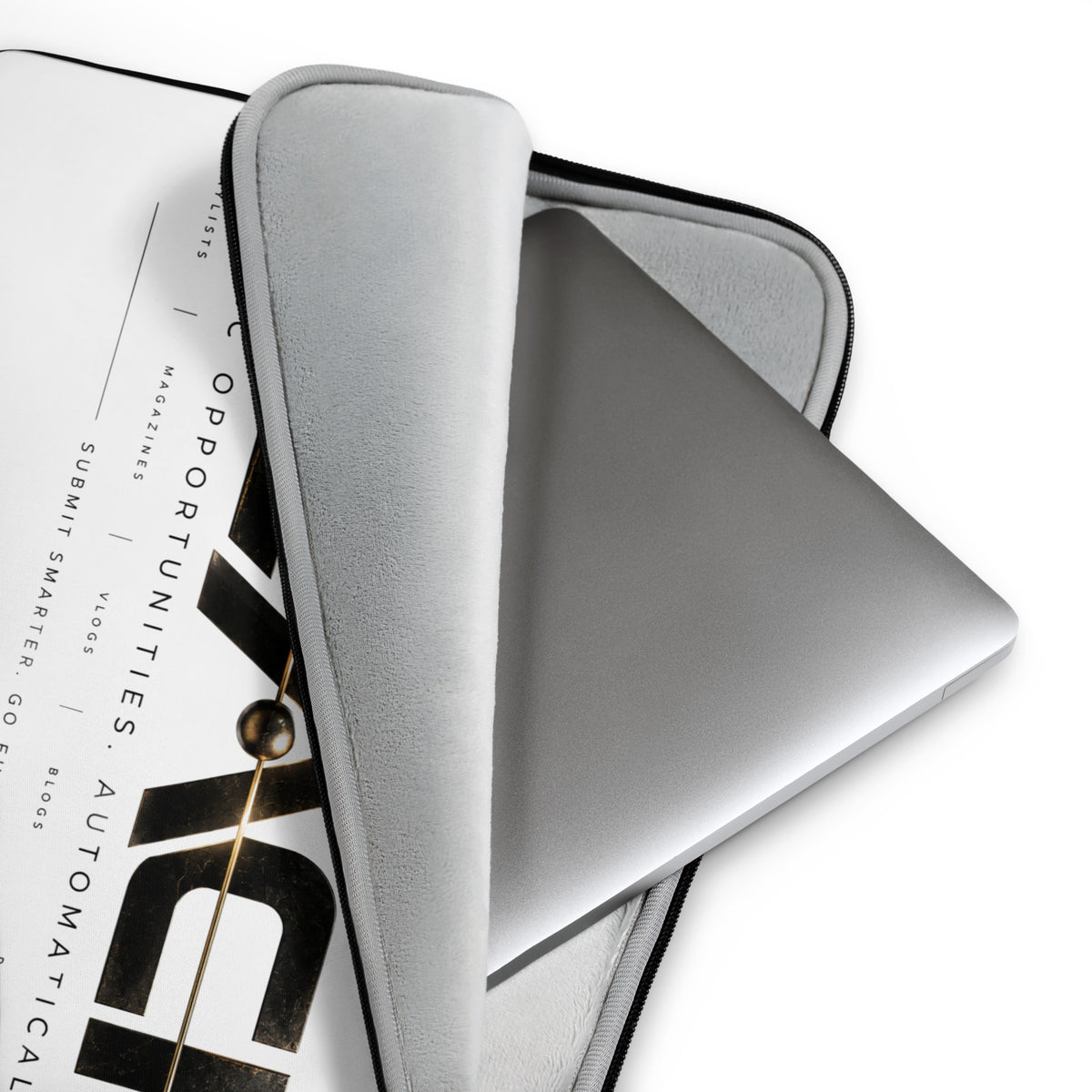 Reach Laptop Sleeve, 15-inch size, detail view